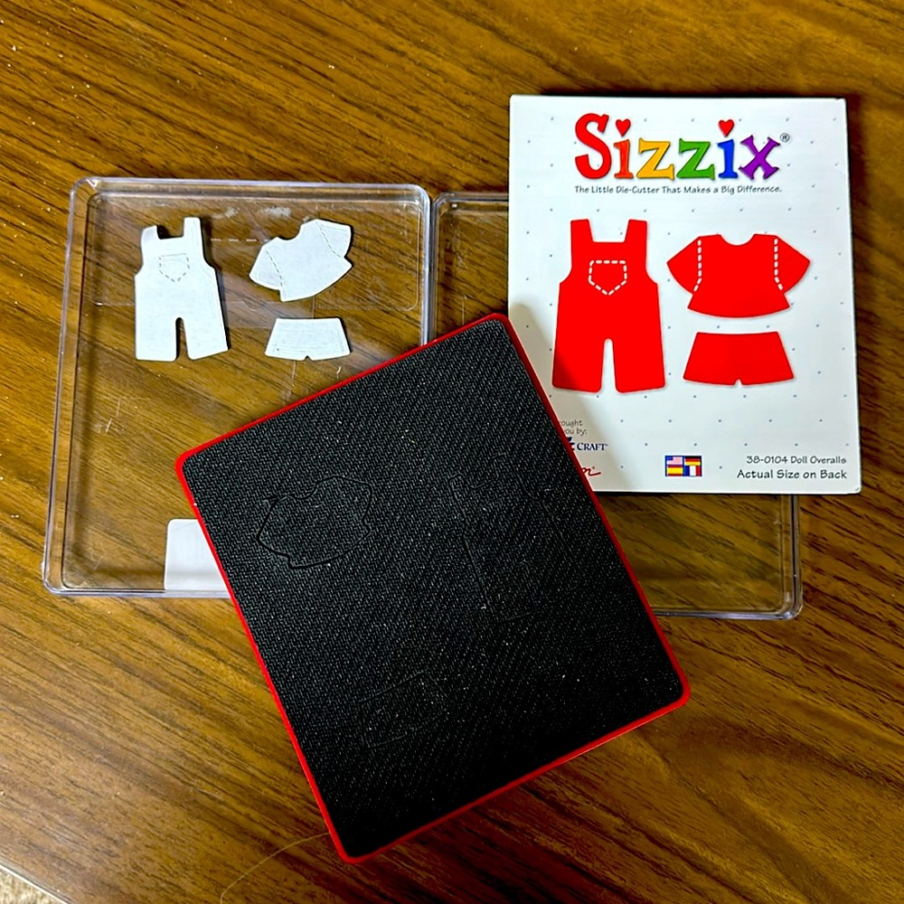 Sizzix die cut 38-0104 Doll Overalls